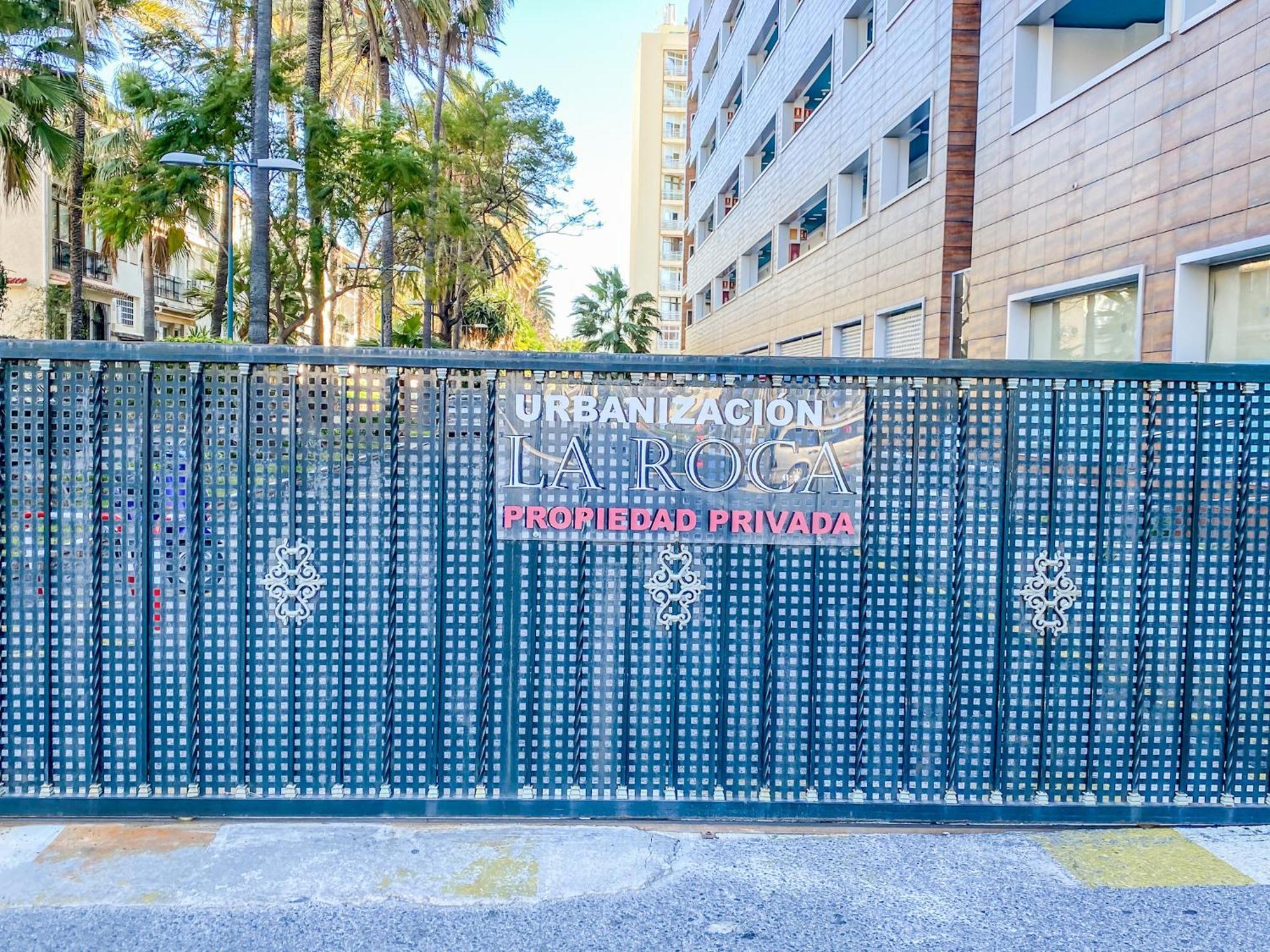 Roca Chica - Parking - Frente Playa - Terraza - Wifi - Bajondillo Y Carihuela Apartment Torremolinos Luaran gambar