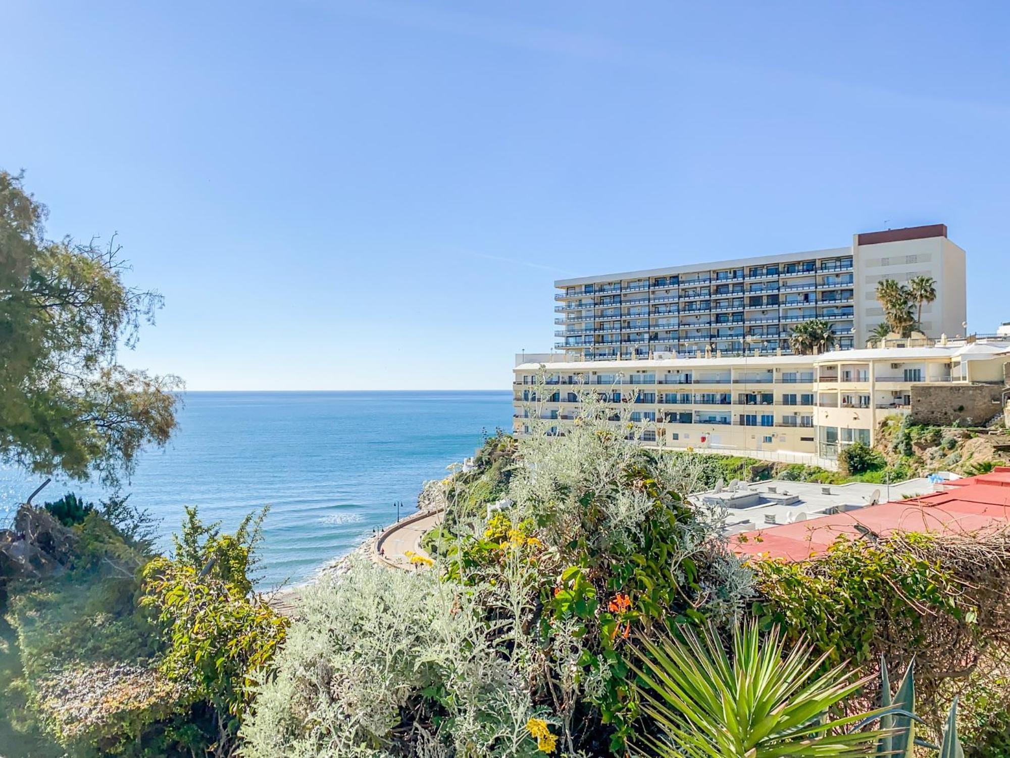 Roca Chica - Parking - Frente Playa - Terraza - Wifi - Bajondillo Y Carihuela Apartment Torremolinos Luaran gambar