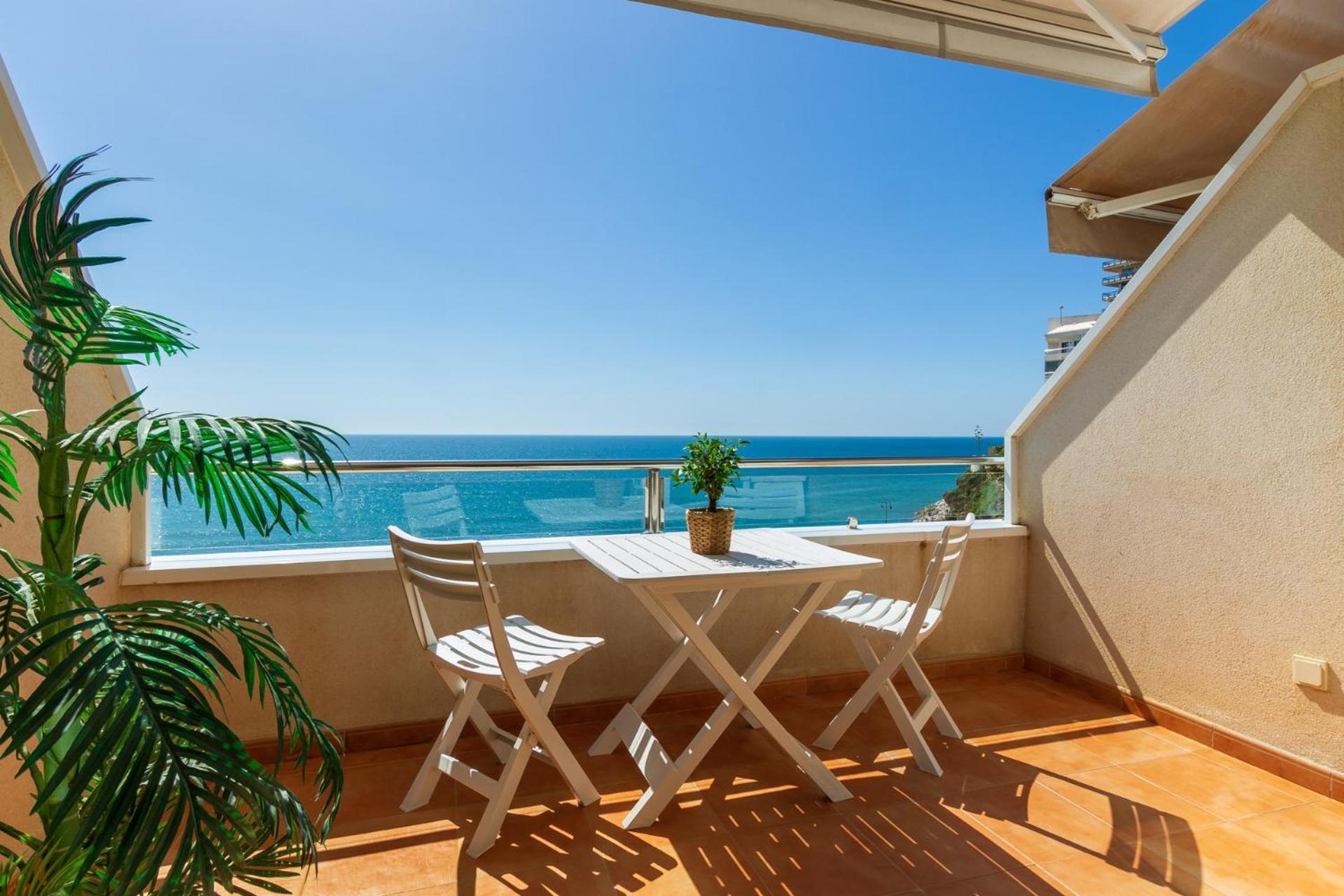 Roca Chica - Parking - Frente Playa - Terraza - Wifi - Bajondillo Y Carihuela Apartment Torremolinos Luaran gambar