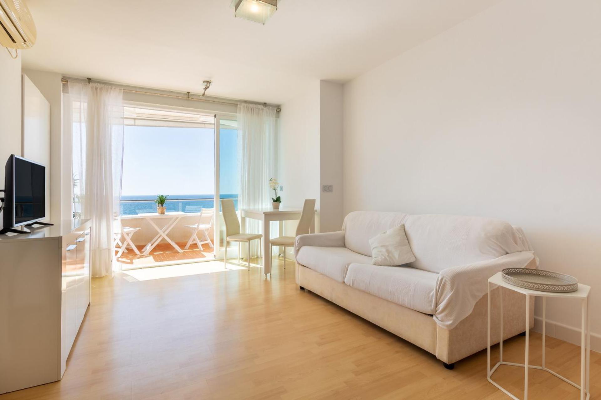 Roca Chica - Parking - Frente Playa - Terraza - Wifi - Bajondillo Y Carihuela Apartment Torremolinos Luaran gambar